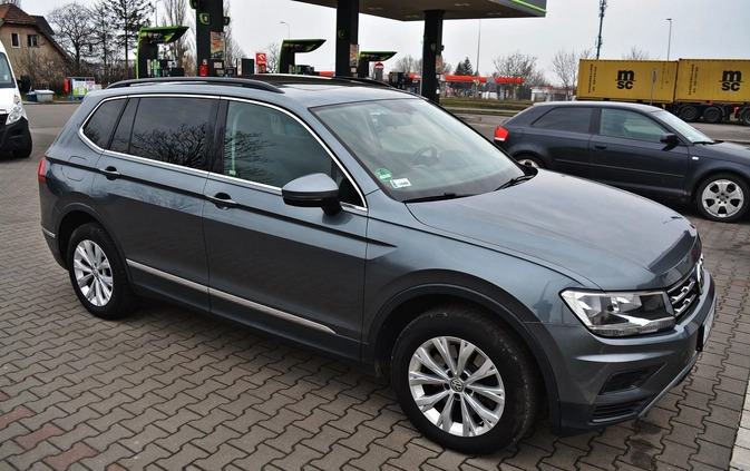 Volkswagen Tiguan Allspace cena 83900 przebieg: 154900, rok produkcji 2017 z Łazy małe 326